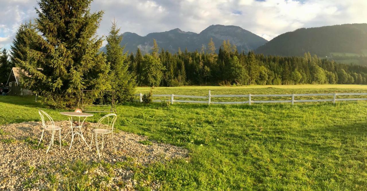 Traumhafte Wohnung Auf Pferde Ranch Aich  Esterno foto